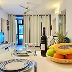 Апартаменты Palia Elegance Oasis Коста-дель-Силенцио