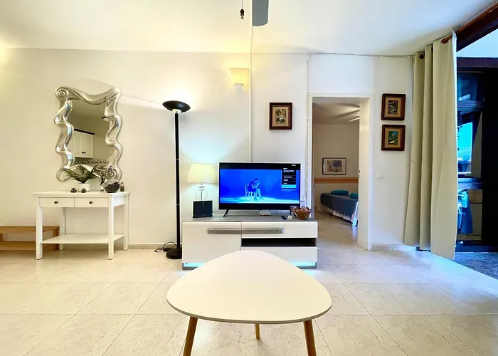 Palia Elegance Oasis Apartment